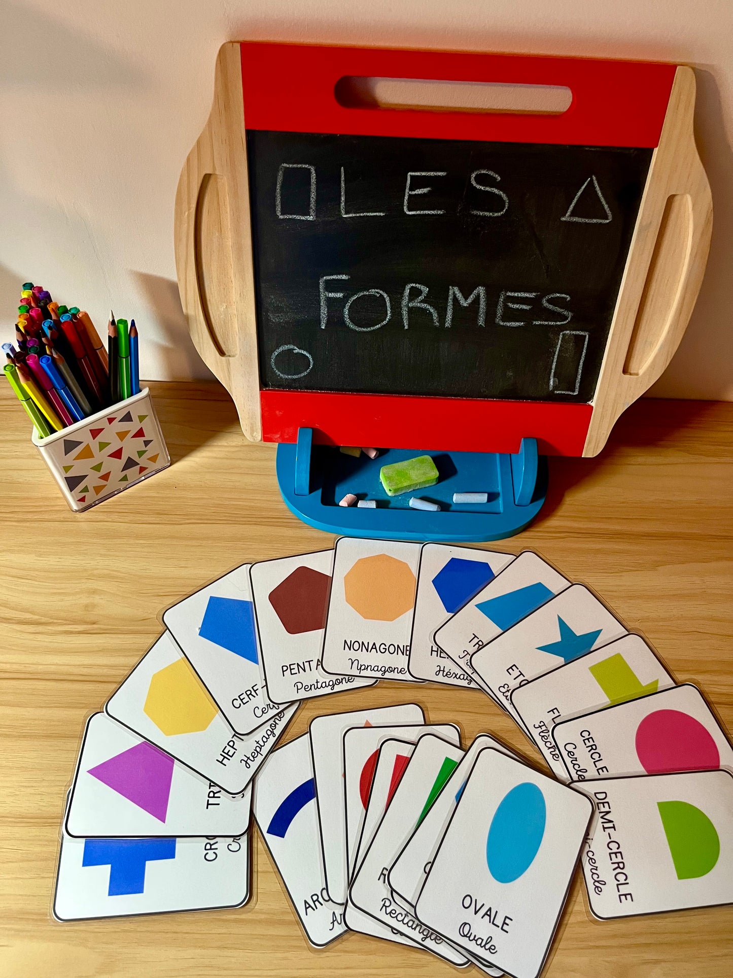 Shape picture cards